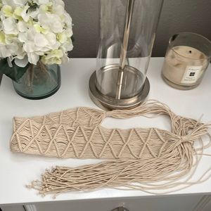 Vintage Retro White Lotus Crochet Macrame rope Knot fringe statement belt